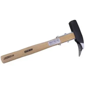 Lgtehammer m/trskaft - 700 g.